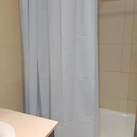 Self Catering, 1 Bed, 1 Bath, Kitchen, Living Room, *