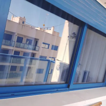 Self Catering, 1 Bed, 1 Bath, Kitchen, Living Room,